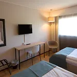 Kivitasku 3*